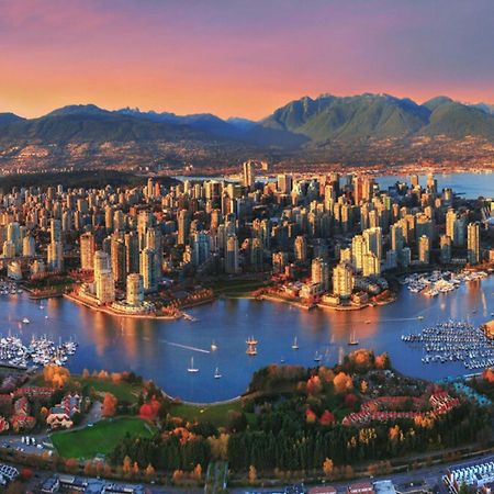 Vancouver Marriott Pinnacle Downtown Hotel Екстер'єр фото